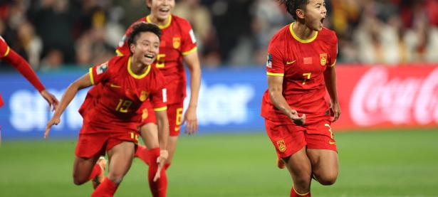 开云体育平台-关于完美比赛：女子足球队实现突破的信息